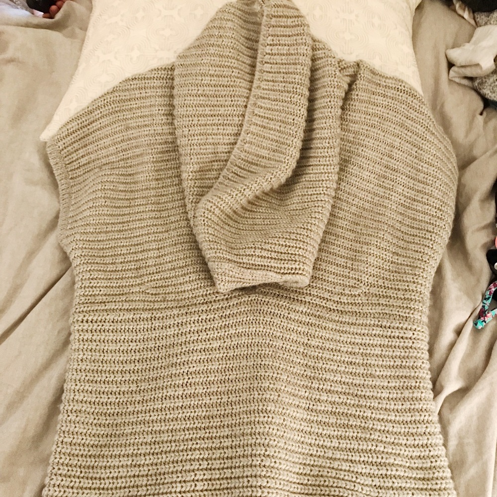 Ralph Lauren poncho knit size medium